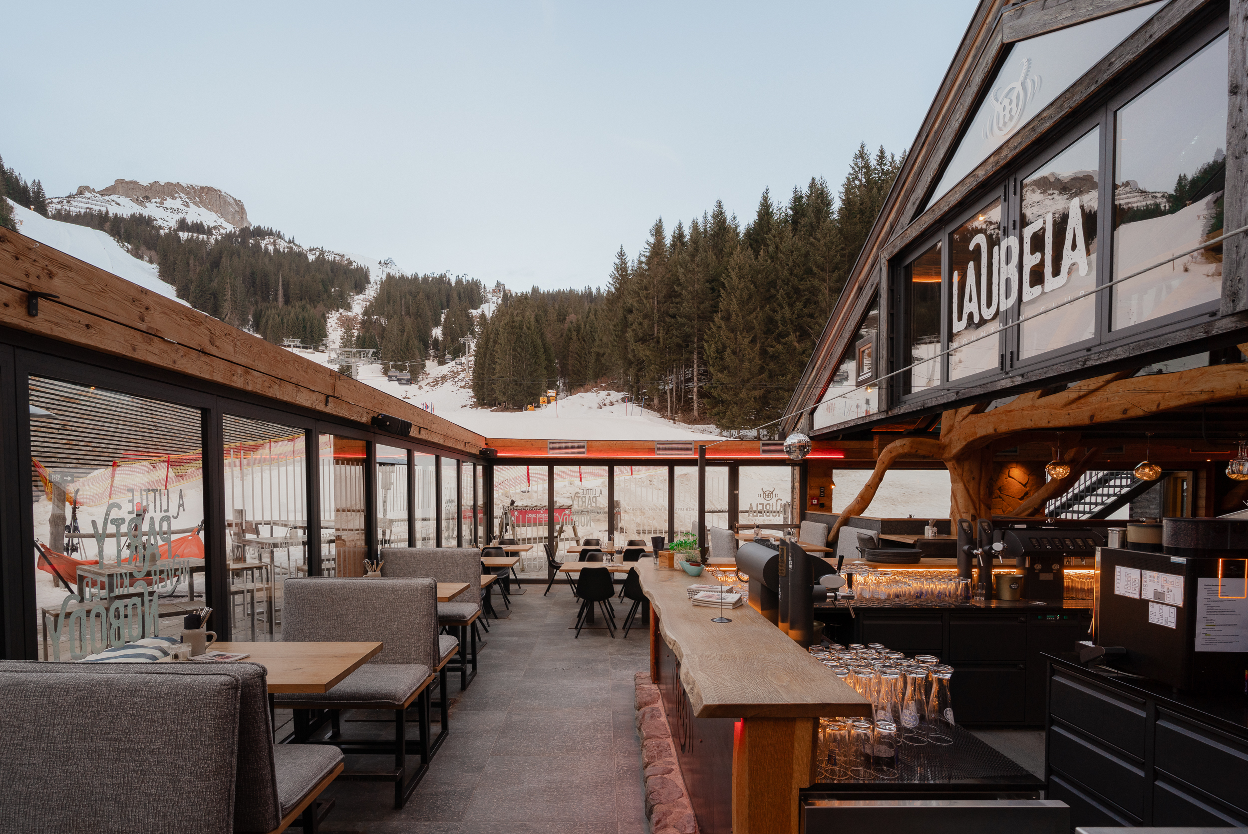 Laubela Mountain Club an der Ifen-Bahn mit offenem Dach