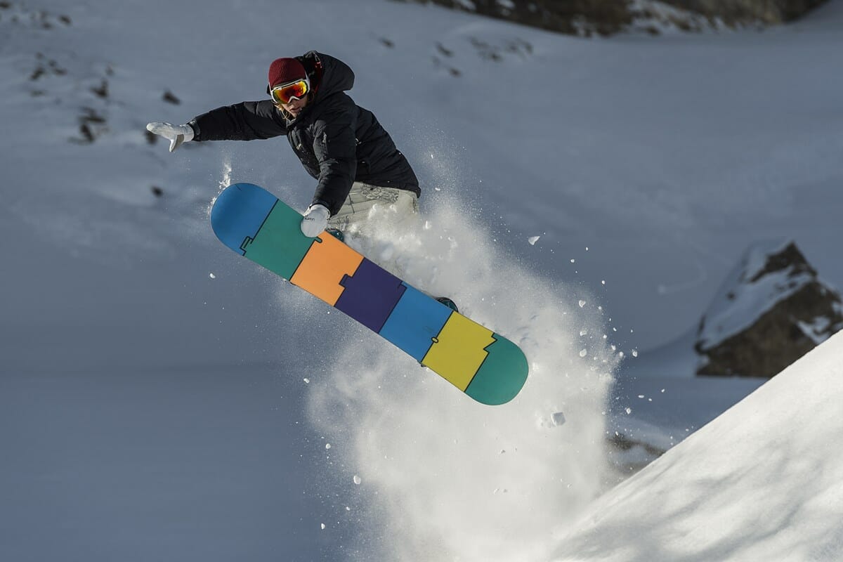 Mute Grab Snowboarder - Auenhütte im Kleinwalsertal