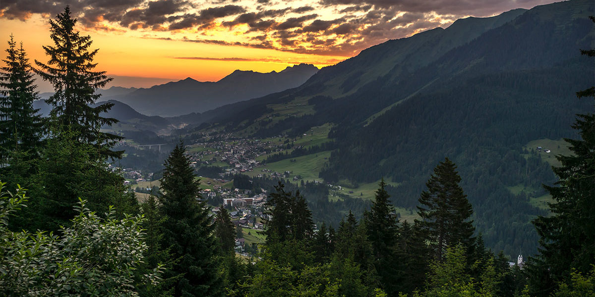 auenhuette-kleinwalsertal-sonnenuntergang-panorama