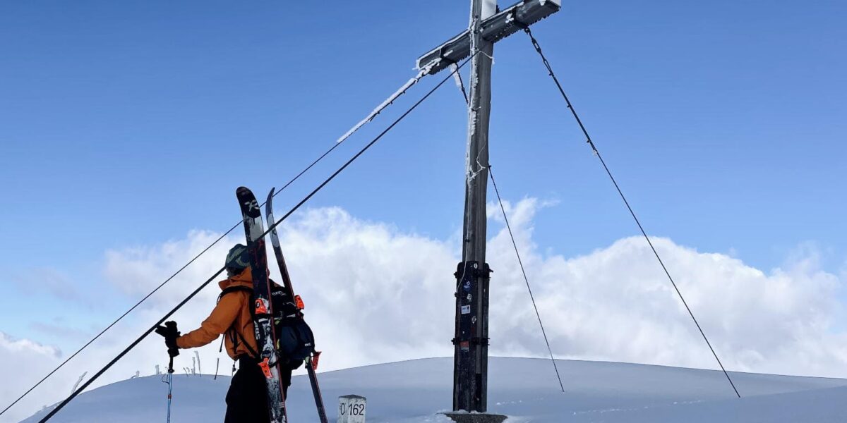 Auenhütte Kleinwalsertal Berggipfel Skitour